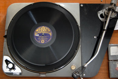 Player Decca Blue